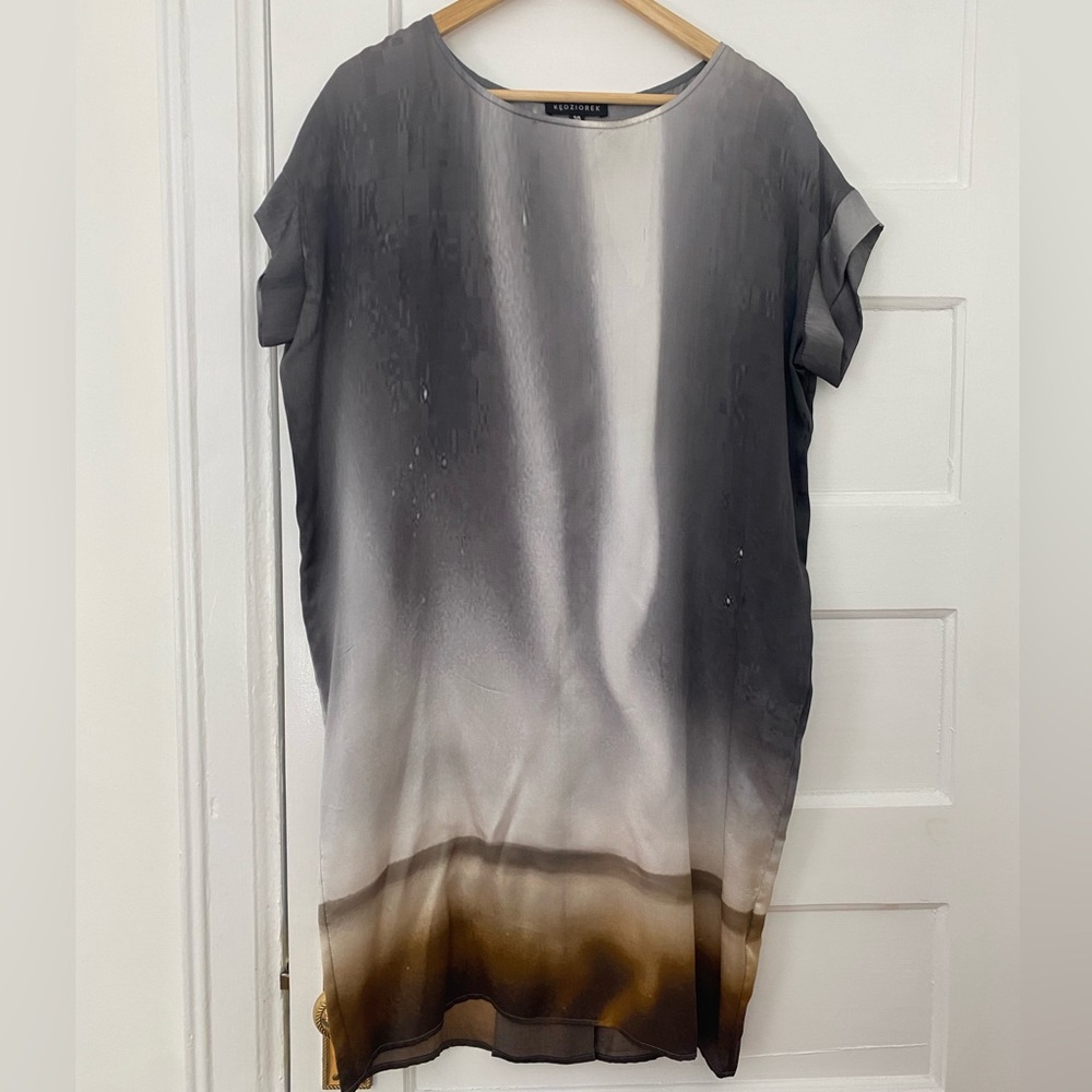 Kedziorek silk shift dress with understated abstract graphic print